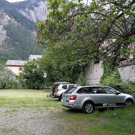 Sport'Hotel - Residence De Milan Le Bourg-dʼOisans Eksteriør billede